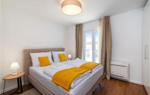 Postel nebo postele na pokoji v ubytování Pet Friendly Home In Privlaka