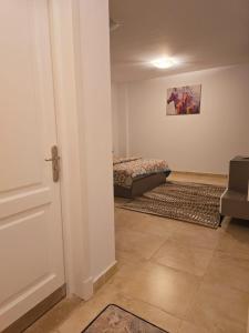 Φωτογραφία από το άλμπουμ του Fabulous Brand New 3BR Apartmtent with Garden-Madinaty σε Madinaty