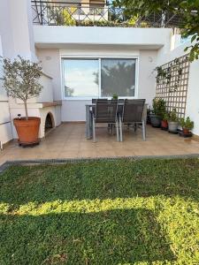 En have udenfor Sea View Serenity in Athens