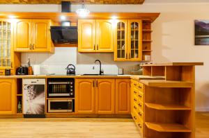 Kuchnia lub aneks kuchenny w obiekcie Apartament Deluxe