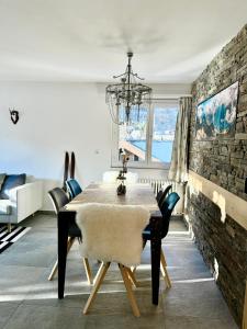 Posezení v ubytování Apartment Snowball, Modern, cosy, Matterhorn views
