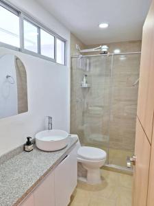 Ένα μπάνιο στο Casa en el centro con Terraza +7 φωτογραφίες