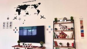 TV/trung tâm giải trí tại Lunar Beach Hostel