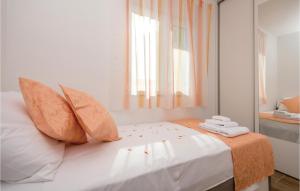 Fotografie z fotogalerie ubytování Nice Home In Murvica With Wifi v destinaci Murvica