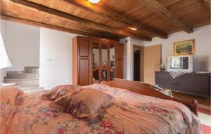 Łóżko lub łóżka w pokoju w obiekcie Holiday Home Mio Persan Cr