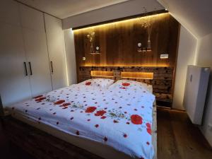 Postel nebo postele na pokoji v ubytování Apartmán Refrino na jedinečném místě