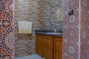 Koupelna v ubytování Yakout hostel + 29 fotografií