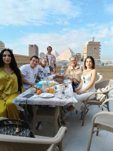 Tetamu yang menginap di Rihana pyramids hotel