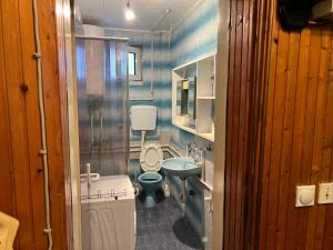 Φωτογραφία από το άλμπουμ του Slobo Velickovic σε Čerkeška Mala