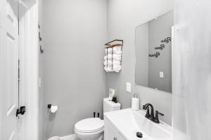 Ένα μπάνιο στο Hot Tremont House