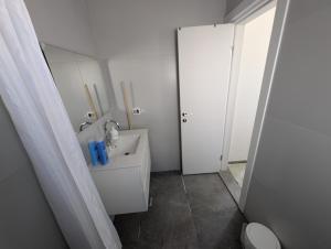 Koupelna v ubytování Dardar suite יחידת אירוח בבאר אורה