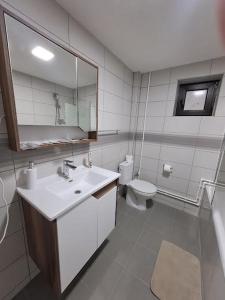 Ένα μπάνιο στο Ivan's guesthouse