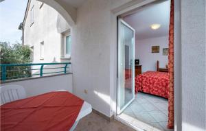 Postel nebo postele na pokoji v ubytování Cozy Apartment In Pula With Wifi