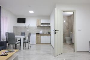 Η κουζίνα ή μικρή κουζίνα στο Ivan's guesthouse