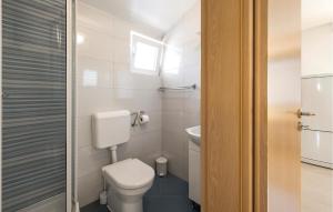 Kúpeľňa v ubytovaní Holiday Home Dubrava Tisnjanska 32