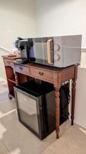 Galería fotográfica de GOLD Penthouse Room 5min to Basingstoke Hospital en Basingstoke