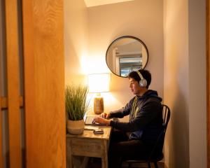 Ospiti di Alpenglow Lodge Studio with park view by MVA