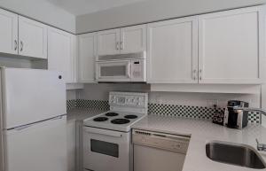 Imagen de la galería de Alpenglow Lodge Family Studio with Murphy Bed by MVA, en Whistler