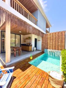 Villa Sapê 13内部或周边的泳池