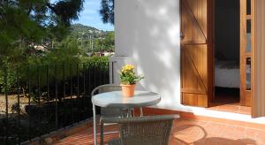 A balcony or terrace at El Sequer Casa Rural