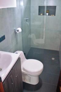 Afbeelding uit fotogalerij van JEYDE house in Baños