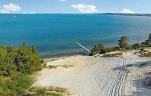 Příroda nedaleko prázdninového domu + 20 fotografií