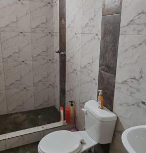 Fotografie z fotogalerie ubytování Habitación amoblada tranquila v destinaci Ambato