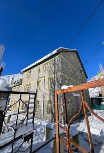 SNOWFLAKE Homestay v zimě