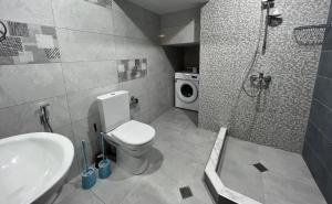 Un baño de Sunny Villa 2 22 fotos más