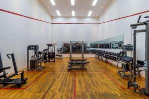 Fitness centrum a/nebo fitness zařízení v ubytování Grand Hotel Guayaquil, Ascend Hotel Collection