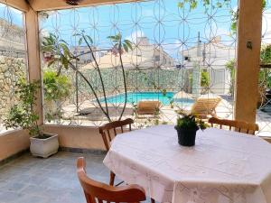 Ảnh trong thư viện ảnh của Sobrado piscina a 200m orla, perfeito para festa ở Paulista