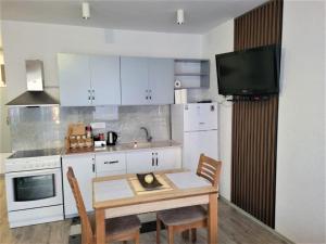 Afbeelding uit fotogalerij van City Center Studio Apartment in Prizren