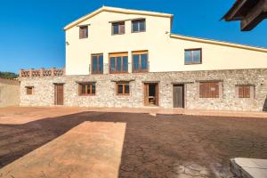 Το κτήριο όπου στεγάζεται  the country house
