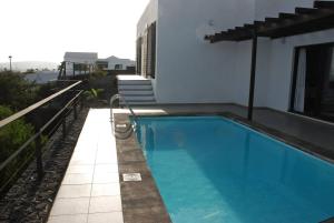 Basen w obiekcie EL TUCAN, Vistas en 3 dormitorios y piscina lub w pobliżu