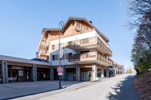 Το κτήριο όπου στεγάζεται  το διαμέρισμα