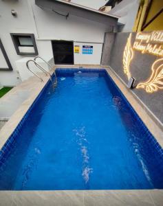 Imagen de la galería de Premium Kampung Villa with Jacuzzi 18pax 5BR, en Kelebang Besar