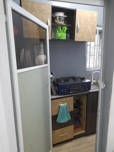 Kuchyň nebo kuchyňský kout v ubytování CozyVtech Homes