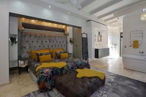 Ruang duduk di Crown Comfort - Affordable luxury - Private Heated Pool & Hot Tub Under Roof +63 gambar