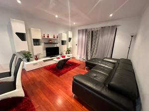 Χώρος καθιστικού στο Rooms for Rent in Funchal