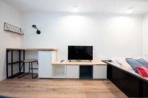 Telewizja i/lub zestaw kina domowego w obiekcie LE CHANCEUX fabuleux duplex en design, pour loisir en couple ou congrès