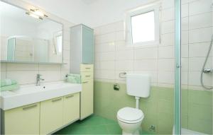 Łazienka w obiekcie Holiday Home Vrsi I
