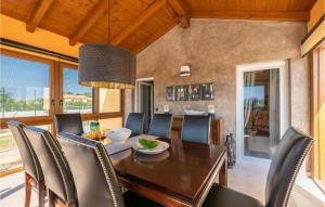Galeriebild der Unterkunft Awesome Home In Sumber in Šumber