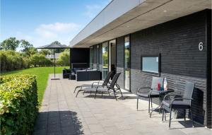 Κήπος έξω από το Three-Bedroom Holiday Home In Hemmet +20 φωτογραφίες