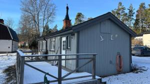 Lillhuset Movägen 8 v zimě