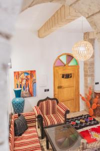 Posezení v ubytování Riad Mogantique-Essaouira
