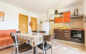 Kuchyňa alebo kuchynka v ubytovaní Apartment Put Obrovca Vi