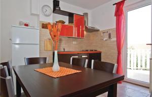 Kuchyňa alebo kuchynka v ubytovaní Apartment Put Obrovca Vi