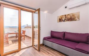 Posedenie v ubytovaní Lovely Home In Krk With Kitchen