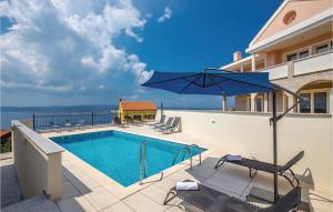 Bazén v ubytovaní Nice Apartment In Crikvenica alebo v jeho blízkosti + 29 fotografií