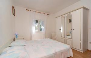 Posteľ alebo postele v izbe v ubytovaní Holiday Home Vinacac Bb Iii